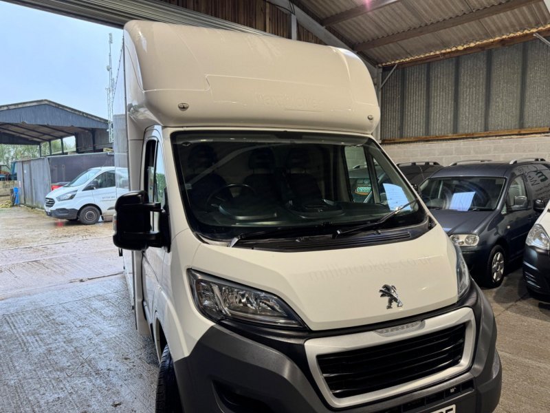PEUGEOT BOXER