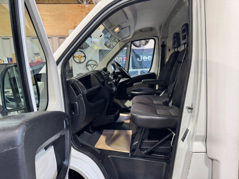 PEUGEOT BOXER