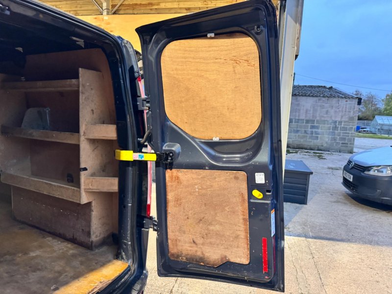 FORD TRANSIT CUSTOM