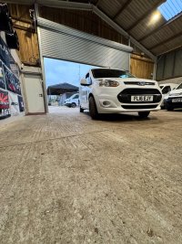 FORD TRANSIT CONNECT