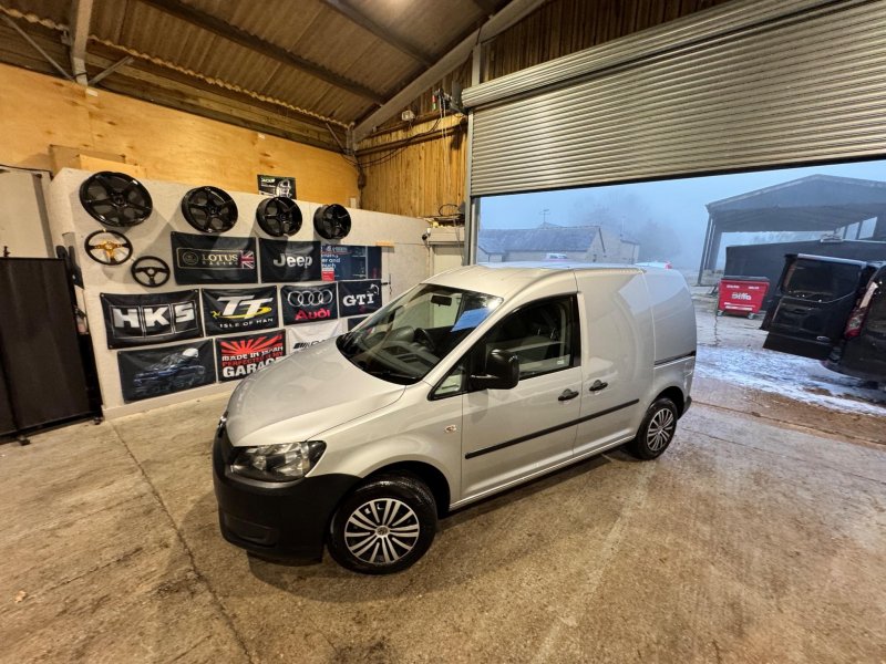 VOLKSWAGEN CADDY