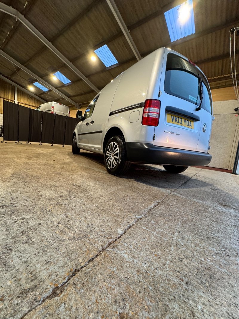 VOLKSWAGEN CADDY