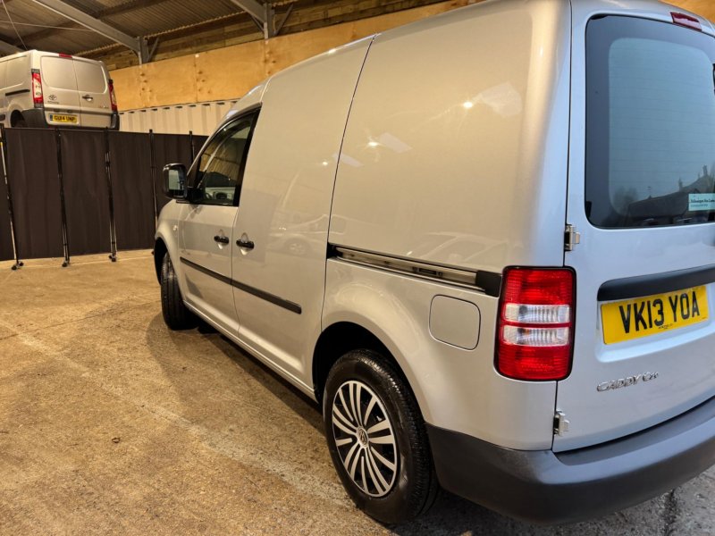 VOLKSWAGEN CADDY