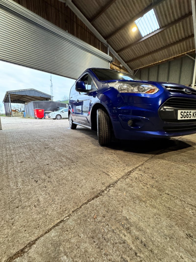 FORD TRANSIT CONNECT