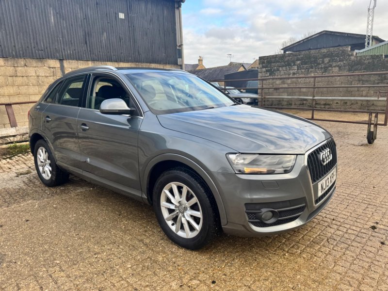 AUDI Q3