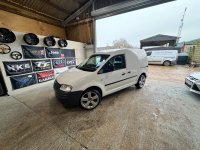 VOLKSWAGEN CADDY