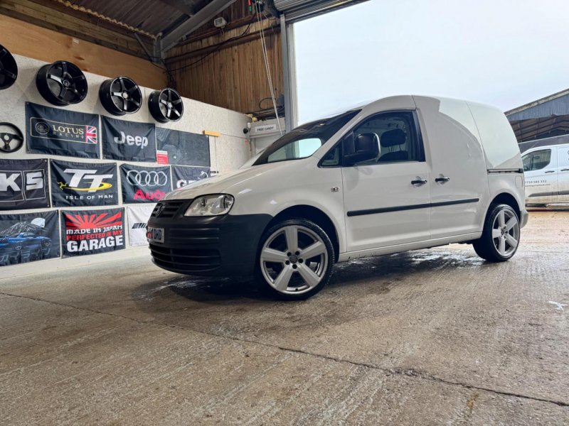 VOLKSWAGEN CADDY