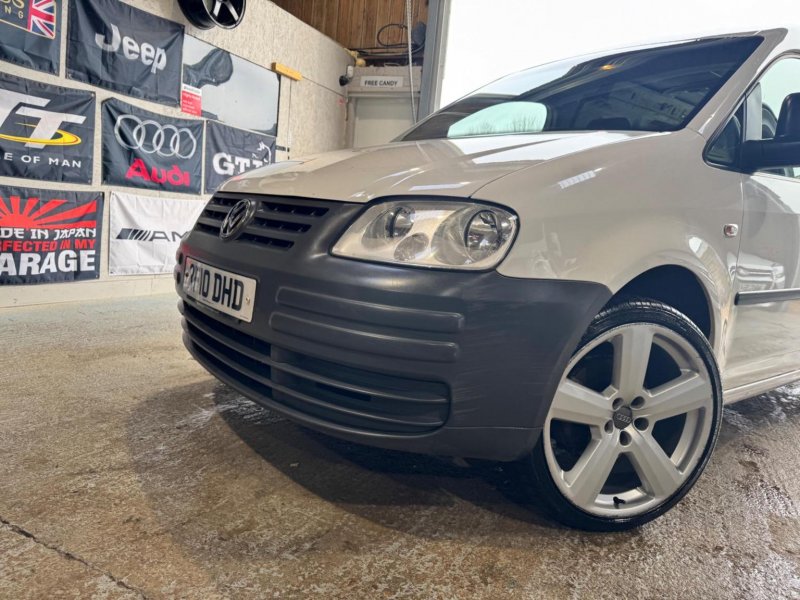 VOLKSWAGEN CADDY