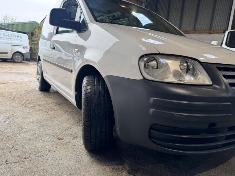 VOLKSWAGEN CADDY