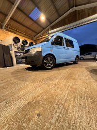 VOLKSWAGEN TRANSPORTER