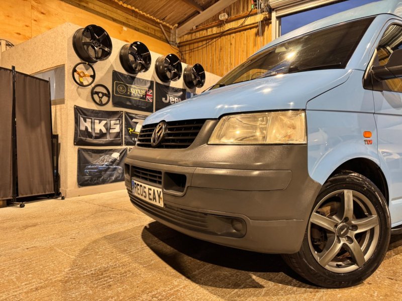 VOLKSWAGEN TRANSPORTER