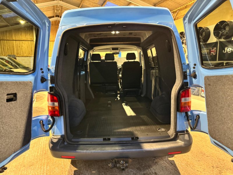 VOLKSWAGEN TRANSPORTER