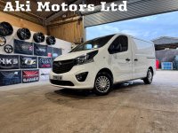 VAUXHALL VIVARO