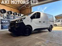 VAUXHALL VIVARO