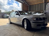 BMW 3 SERIES