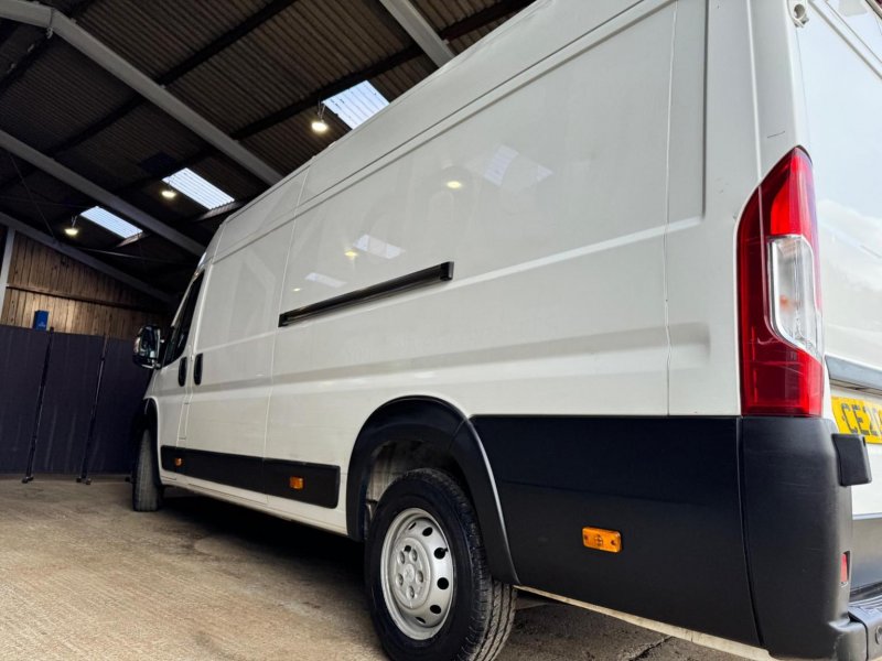 PEUGEOT BOXER
