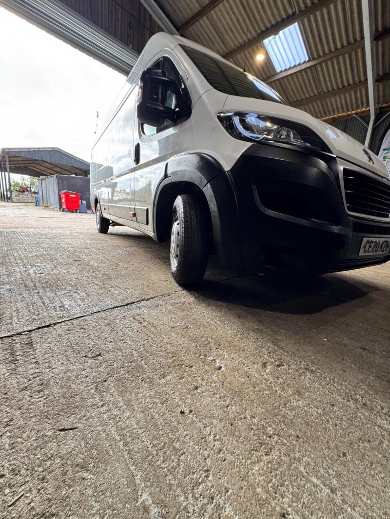 PEUGEOT BOXER