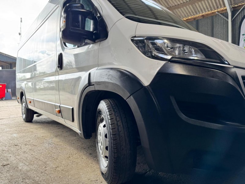 PEUGEOT BOXER