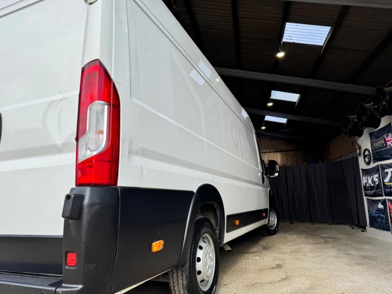 PEUGEOT BOXER
