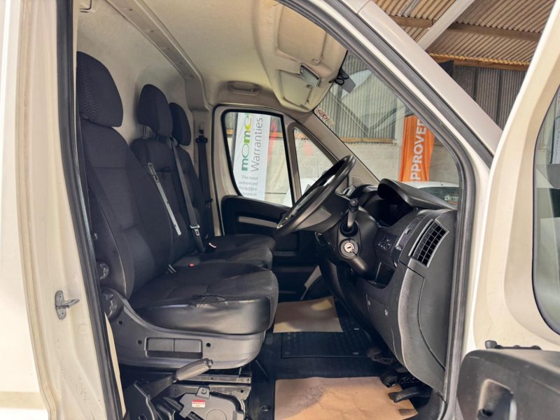 PEUGEOT BOXER