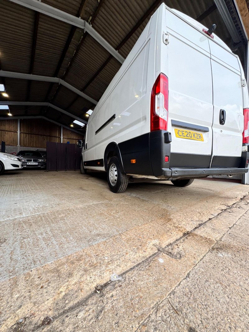 PEUGEOT BOXER