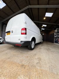 VOLKSWAGEN TRANSPORTER