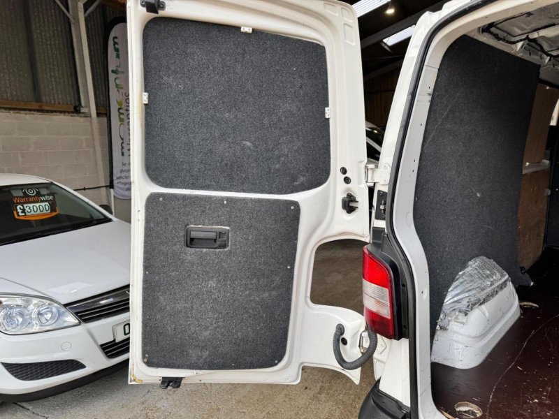 VOLKSWAGEN TRANSPORTER
