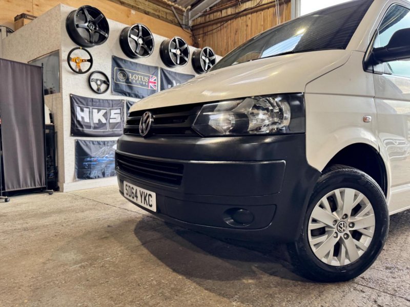 VOLKSWAGEN TRANSPORTER