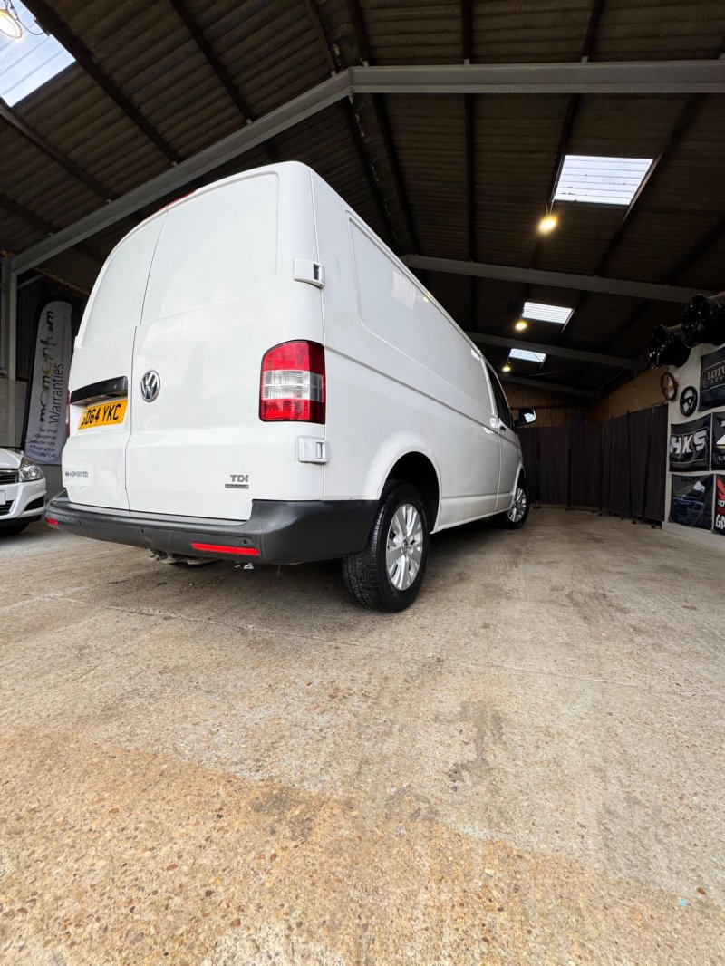 VOLKSWAGEN TRANSPORTER