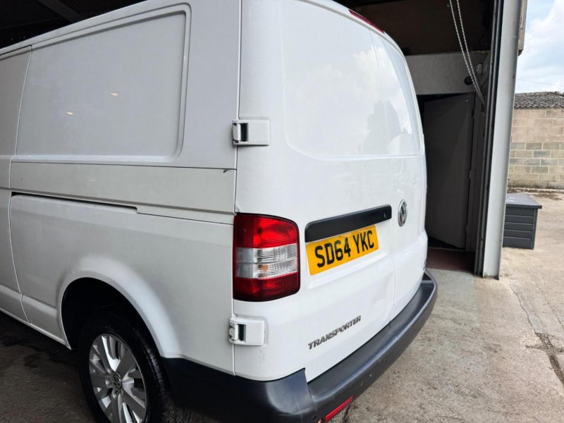 VOLKSWAGEN TRANSPORTER