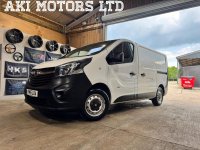 VAUXHALL VIVARO