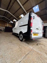 VAUXHALL VIVARO