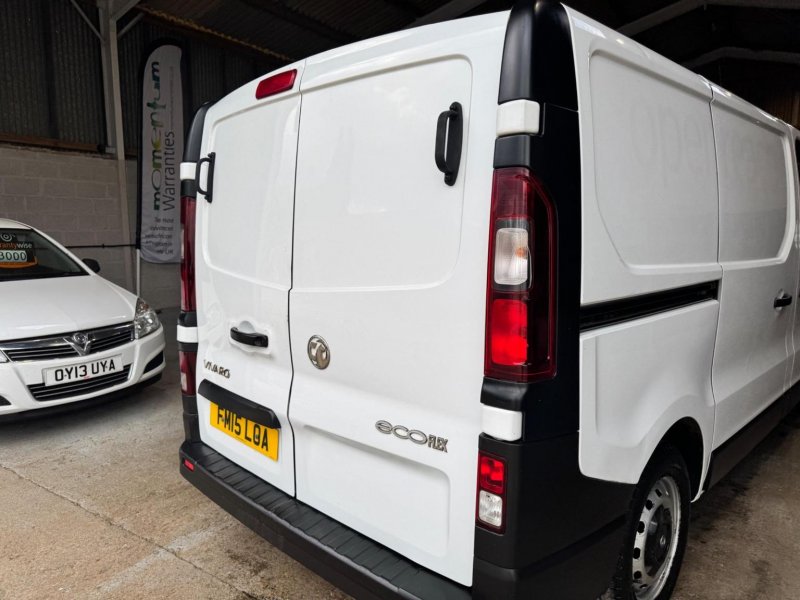 VAUXHALL VIVARO