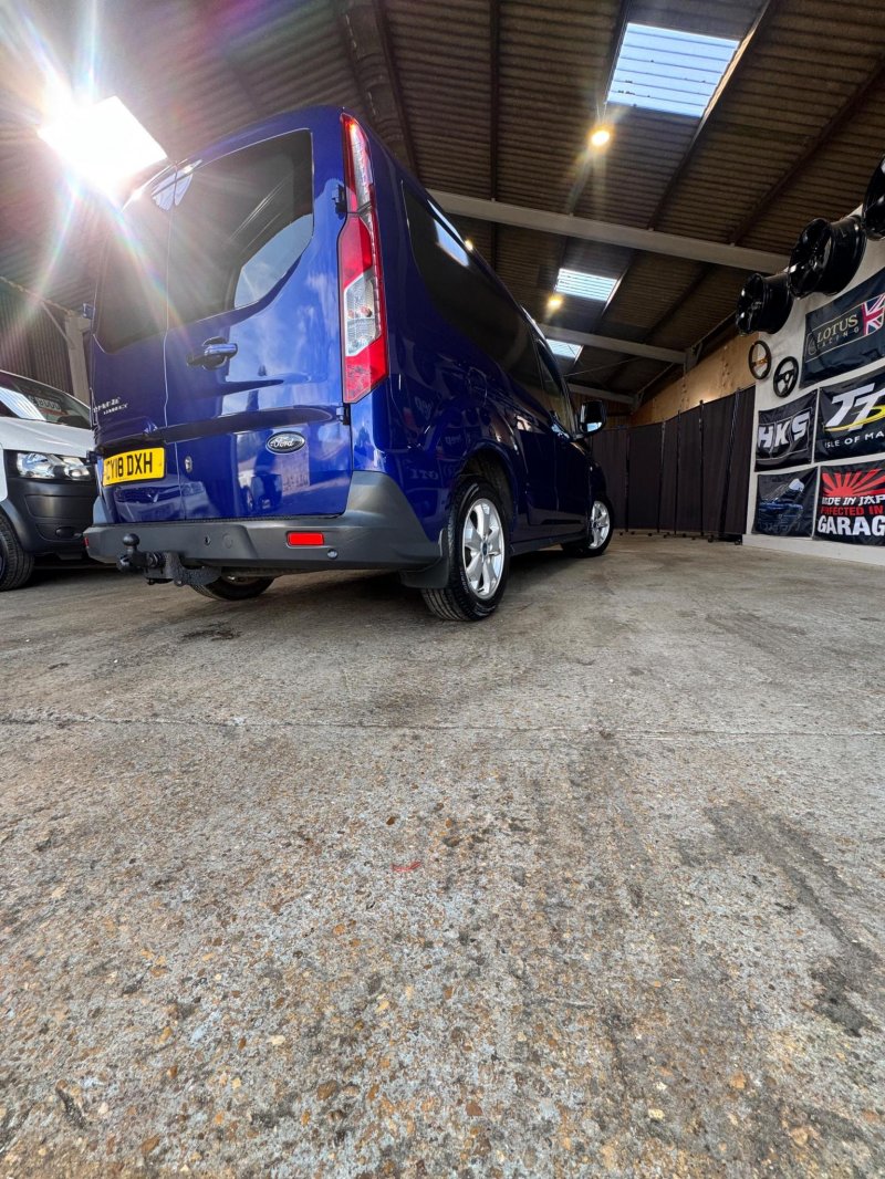FORD TRANSIT CONNECT