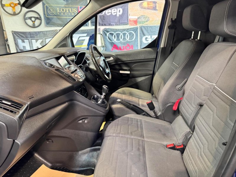 FORD TRANSIT CONNECT