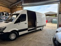 MERCEDES-BENZ SPRINTER