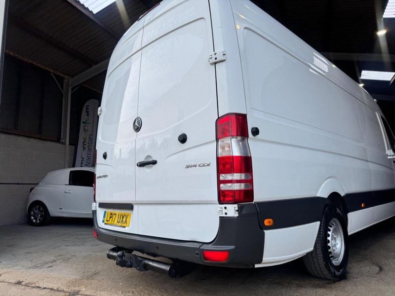 MERCEDES-BENZ SPRINTER