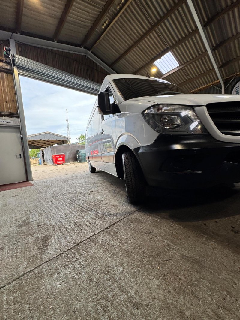 MERCEDES-BENZ SPRINTER