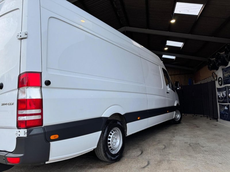 MERCEDES-BENZ SPRINTER