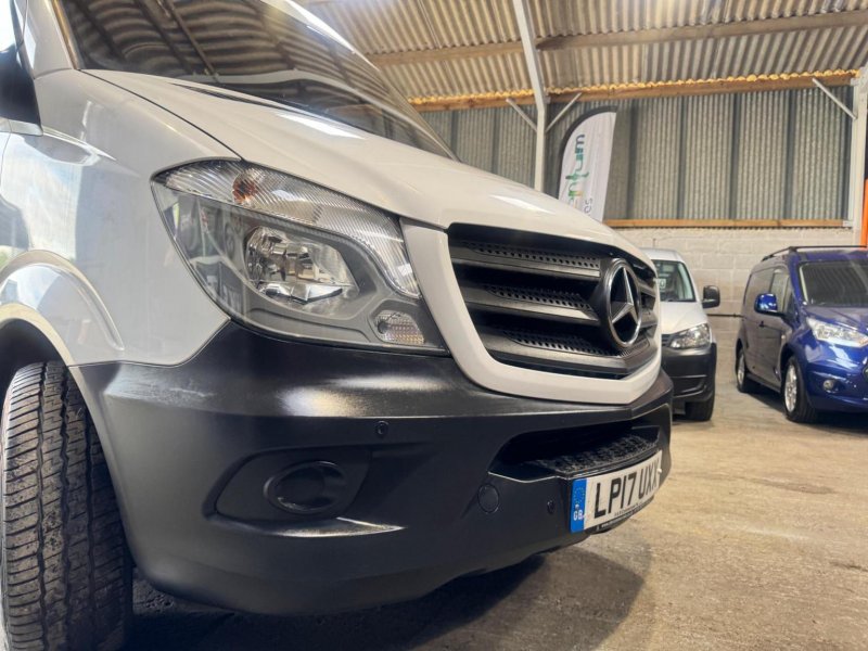 MERCEDES-BENZ SPRINTER
