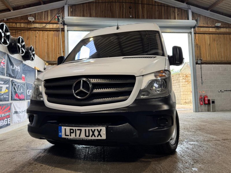 MERCEDES-BENZ SPRINTER