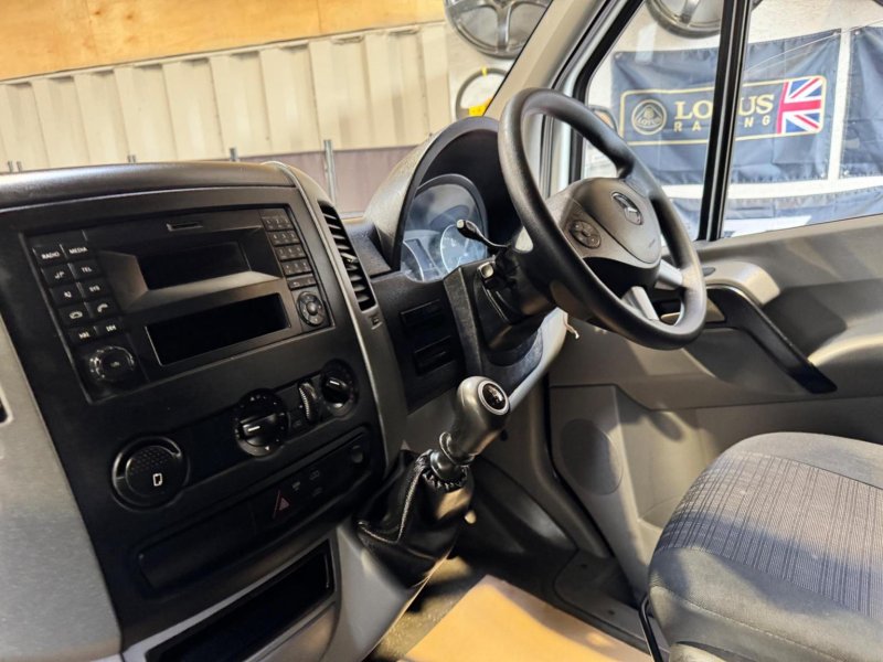 MERCEDES-BENZ SPRINTER