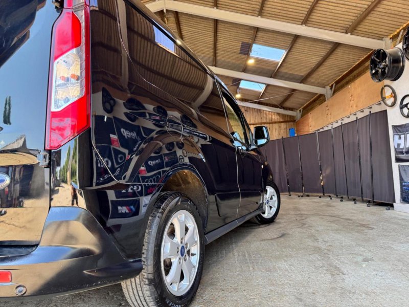 FORD TRANSIT CONNECT