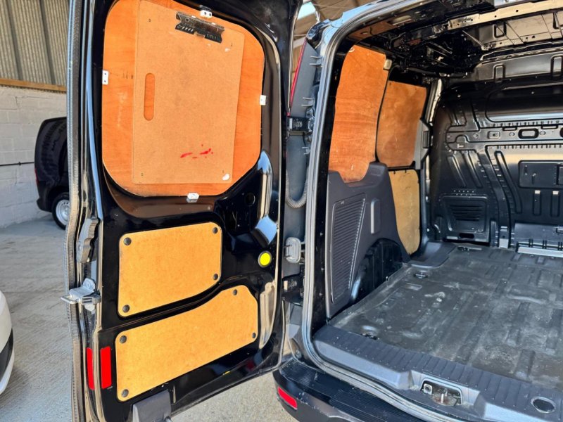 FORD TRANSIT CONNECT