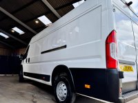 PEUGEOT BOXER