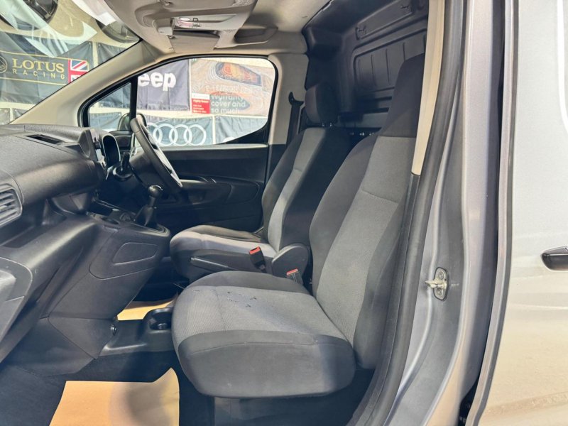 VAUXHALL COMBO