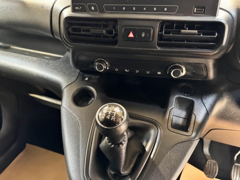 VAUXHALL COMBO