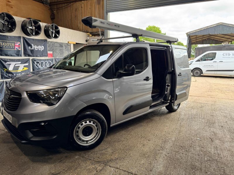 VAUXHALL COMBO