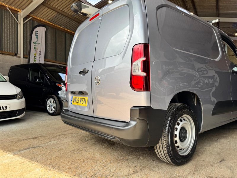 VAUXHALL COMBO