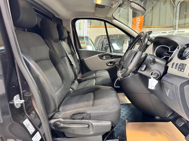 RENAULT TRAFIC